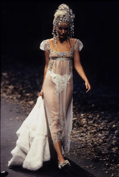 Look 3